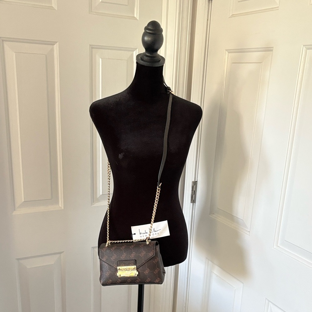 Nicole Miller Brown Logo Print Chain Shoulder Bag - Picture 13 of 14